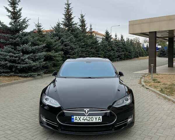 Чорний Тесла Модель С, об'ємом двигуна 0 л та пробігом 218 тис. км за 14000 $, фото 2 на Automoto.ua