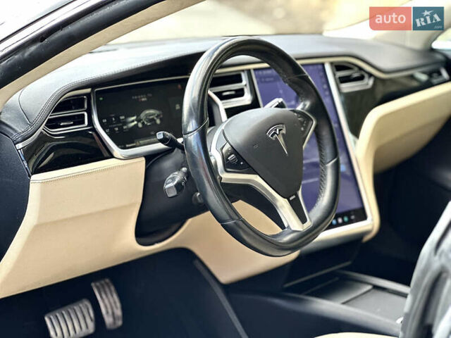 Черный Тесла Модель С, объемом двигателя 0 л и пробегом 208 тыс. км за 18999 $, фото 24 на Automoto.ua