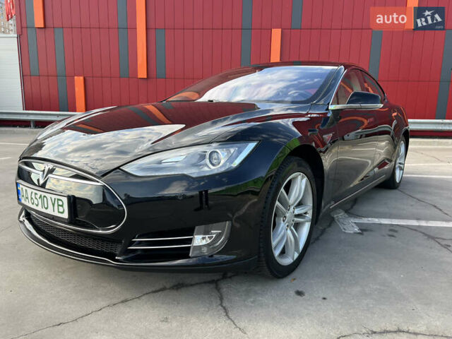 Черный Тесла Модель С, объемом двигателя 0 л и пробегом 221 тыс. км за 13999 $, фото 3 на Automoto.ua