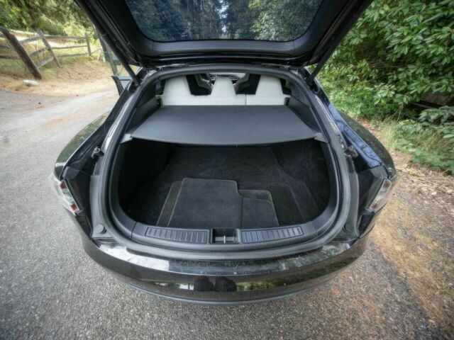 Черный Тесла Модель С, объемом двигателя 0 л и пробегом 90 тыс. км за 11200 $, фото 9 на Automoto.ua