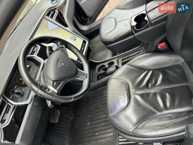 Чорний Тесла Модель С, об'ємом двигуна 0 л та пробігом 200 тис. км за 10900 $, фото 9 на Automoto.ua