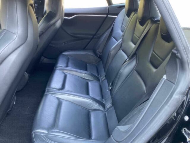 Черный Тесла Модель С, объемом двигателя 0 л и пробегом 86 тыс. км за 3500 $, фото 9 на Automoto.ua