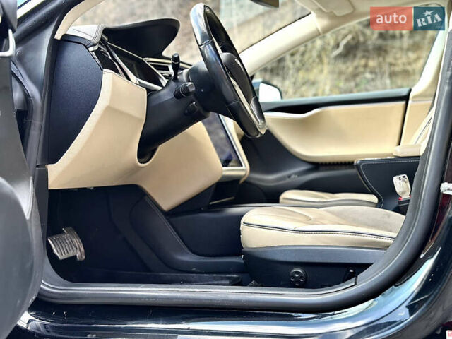 Черный Тесла Модель С, объемом двигателя 0 л и пробегом 208 тыс. км за 18999 $, фото 46 на Automoto.ua