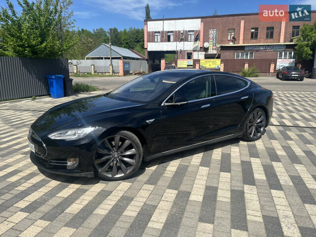 Черный Тесла Модель С, объемом двигателя 0 л и пробегом 159 тыс. км за 14200 $, фото 1 на Automoto.ua