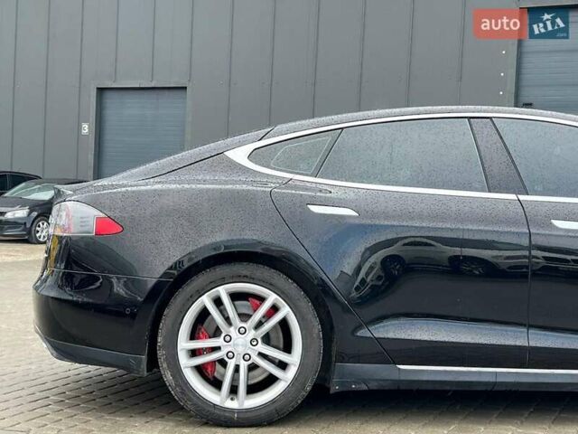 Черный Тесла Модель С, объемом двигателя 0 л и пробегом 150 тыс. км за 14990 $, фото 6 на Automoto.ua