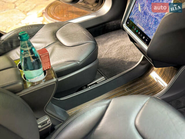 Черный Тесла Модель С, объемом двигателя 0 л и пробегом 200 тыс. км за 15000 $, фото 28 на Automoto.ua