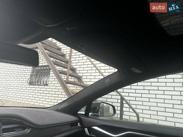 Черный Тесла Модель С, объемом двигателя 0 л и пробегом 34 тыс. км за 25900 $, фото 16 на Automoto.ua