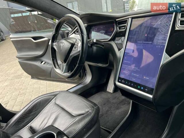 Черный Тесла Модель С, объемом двигателя 0 л и пробегом 150 тыс. км за 14990 $, фото 31 на Automoto.ua