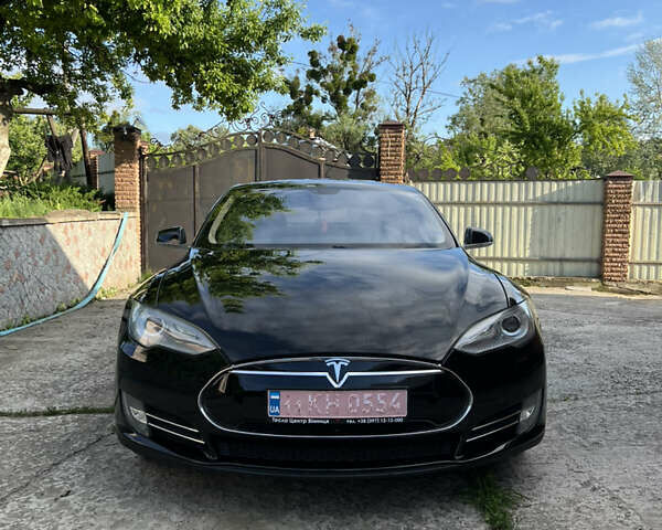 Черный Тесла Модель С, объемом двигателя 0 л и пробегом 202 тыс. км за 16200 $, фото 1 на Automoto.ua