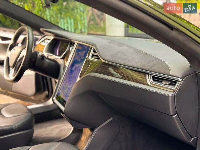 Черный Тесла Модель С, объемом двигателя 0 л и пробегом 200 тыс. км за 15000 $, фото 26 на Automoto.ua