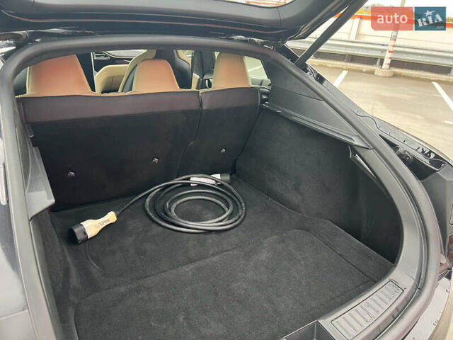 Чорний Тесла Модель С, об'ємом двигуна 0 л та пробігом 275 тис. км за 14000 $, фото 12 на Automoto.ua