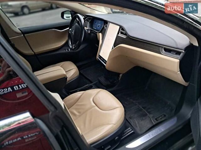 Черный Тесла Модель С, объемом двигателя 0 л и пробегом 279 тыс. км за 14300 $, фото 10 на Automoto.ua