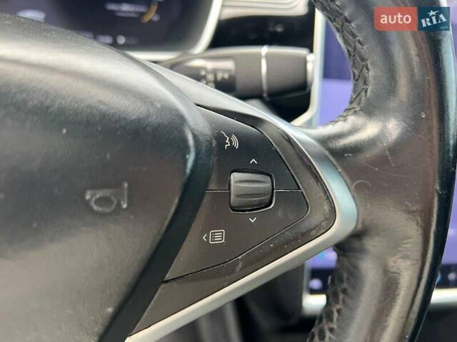 Черный Тесла Модель С, объемом двигателя 0 л и пробегом 150 тыс. км за 14990 $, фото 21 на Automoto.ua