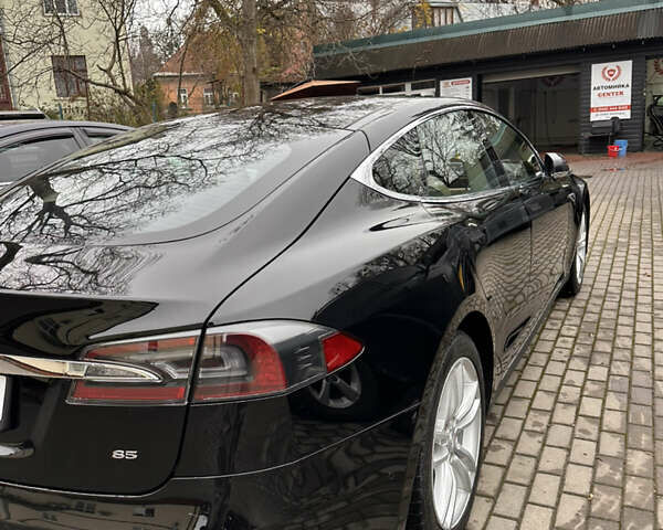Черный Тесла Модель С, объемом двигателя 0 л и пробегом 66 тыс. км за 18000 $, фото 6 на Automoto.ua