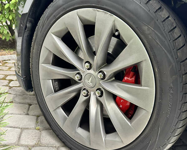 Черный Тесла Модель С, объемом двигателя 0 л и пробегом 222 тыс. км за 19900 $, фото 42 на Automoto.ua