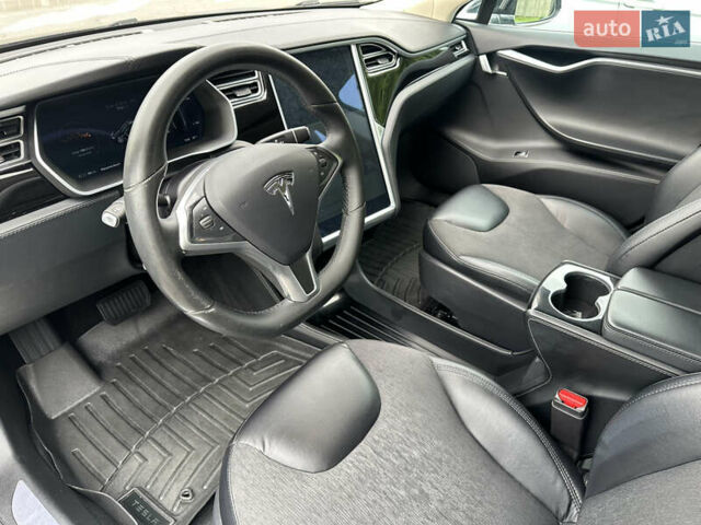 Черный Тесла Модель С, объемом двигателя 0 л и пробегом 182 тыс. км за 17600 $, фото 1 на Automoto.ua