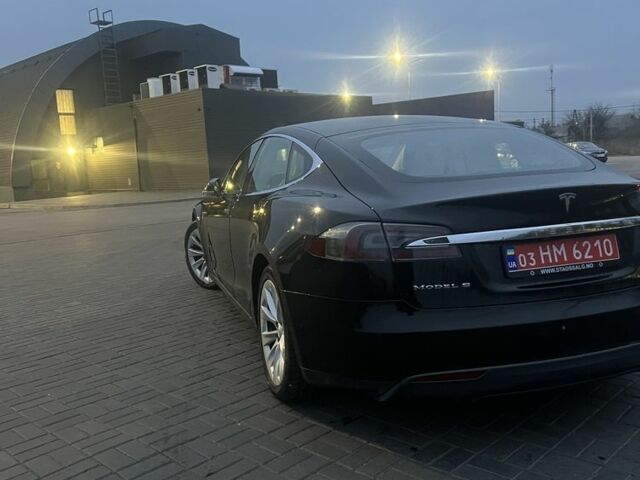 Черный Тесла Модель С, объемом двигателя 0 л и пробегом 250 тыс. км за 15700 $, фото 5 на Automoto.ua