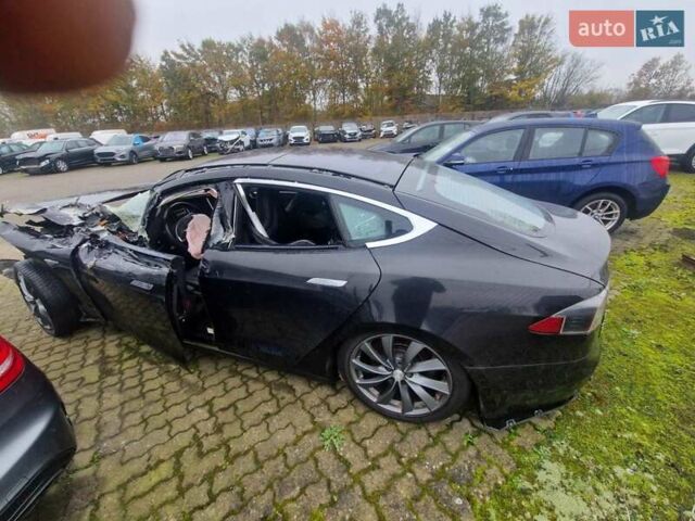 Черный Тесла Модель С, объемом двигателя 0 л и пробегом 178 тыс. км за 8500 $, фото 4 на Automoto.ua