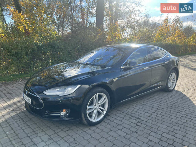 Черный Тесла Модель С, объемом двигателя 0 л и пробегом 115 тыс. км за 16200 $, фото 1 на Automoto.ua