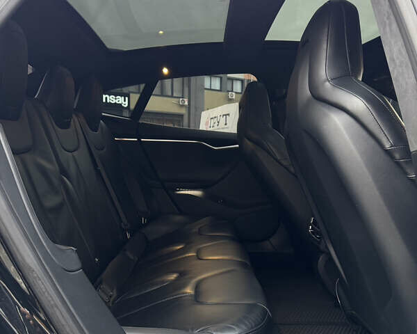 Чорний Тесла Модель С, об'ємом двигуна 0 л та пробігом 60 тис. км за 15500 $, фото 34 на Automoto.ua