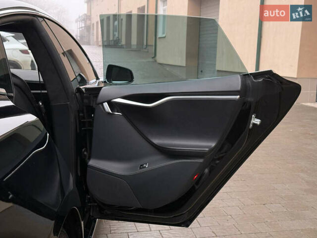 Черный Тесла Модель С, объемом двигателя 0 л и пробегом 167 тыс. км за 19000 $, фото 12 на Automoto.ua
