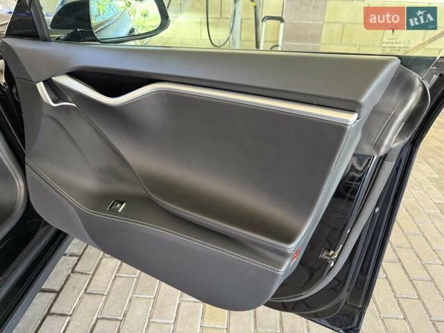 Чорний Тесла Модель С, об'ємом двигуна 0 л та пробігом 162 тис. км за 16500 $, фото 13 на Automoto.ua