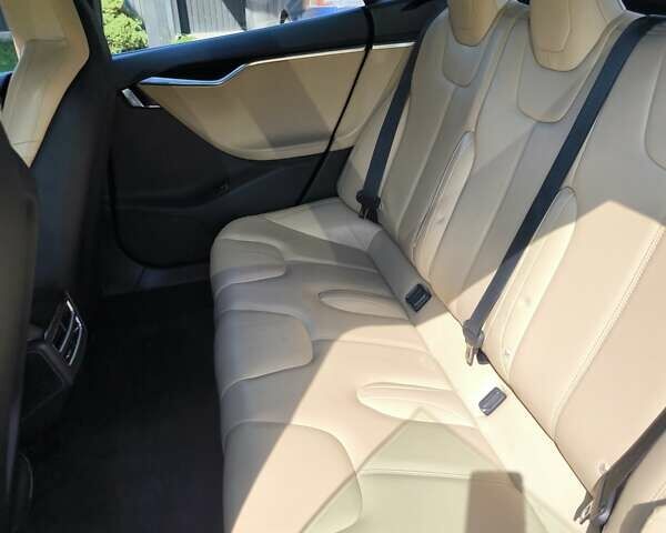 Чорний Тесла Модель С, об'ємом двигуна 0 л та пробігом 199 тис. км за 14200 $, фото 12 на Automoto.ua