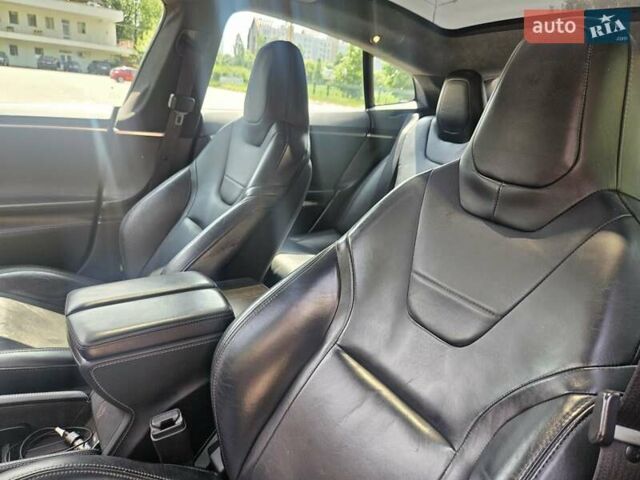 Тесла Модель С 2015 в Харькове на Automoto.ua Черный Тесла Модель С, объемом двигателя 0 л и пробегом 130 тыс. км за 19900 $, фото 43 на Automoto.ua
