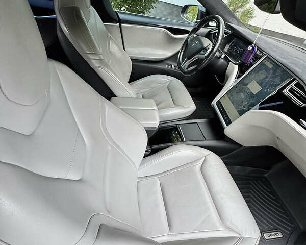 Черный Тесла Модель С, объемом двигателя 0 л и пробегом 222 тыс. км за 19900 $, фото 33 на Automoto.ua