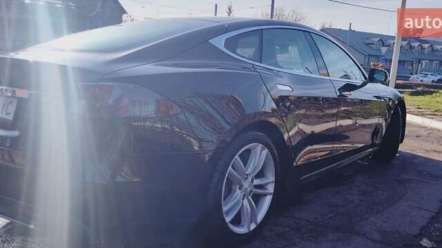 Черный Тесла Модель С, объемом двигателя 0 л и пробегом 104 тыс. км за 22000 $, фото 10 на Automoto.ua