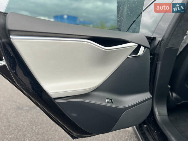 Черный Тесла Модель С, объемом двигателя 0 л и пробегом 99 тыс. км за 19500 $, фото 14 на Automoto.ua