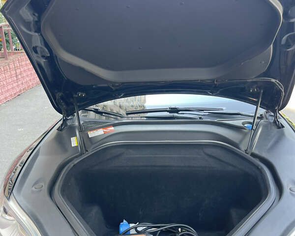 Чорний Тесла Модель С, об'ємом двигуна 0 л та пробігом 200 тис. км за 16500 $, фото 26 на Automoto.ua