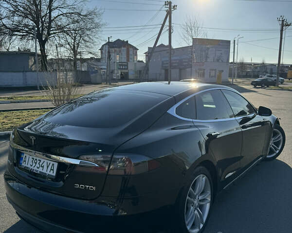 Тесла Модель С 2015 в Киеве на Automoto.ua Черный Тесла Модель С, объемом двигателя 0 л и пробегом 180 тыс. км за 15000 $, фото 5 на Automoto.ua