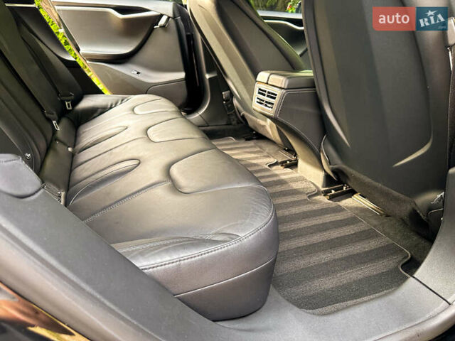 Черный Тесла Модель С, объемом двигателя 0 л и пробегом 200 тыс. км за 15000 $, фото 35 на Automoto.ua