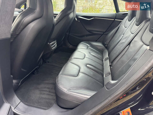 Тесла Модель С 2015 в Житомире на Automoto.ua Черный Тесла Модель С, объемом двигателя 0 л и пробегом 71 тыс. км за 15000 $, фото 11 на Automoto.ua