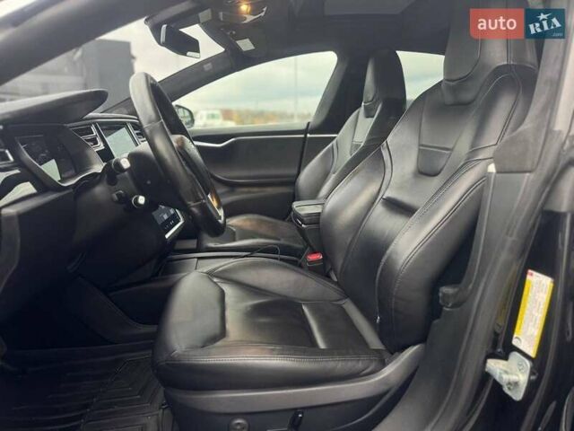Чорний Тесла Модель С, об'ємом двигуна 0 л та пробігом 250 тис. км за 13900 $, фото 4 на Automoto.ua