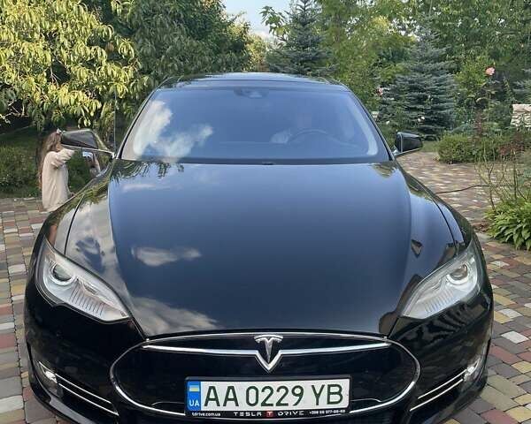 Чорний Тесла Модель С, об'ємом двигуна 0 л та пробігом 149 тис. км за 16700 $, фото 1 на Automoto.ua