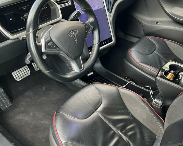 Черный Тесла Модель С, объемом двигателя 0 л и пробегом 202 тыс. км за 16200 $, фото 14 на Automoto.ua