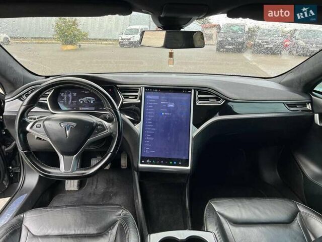 Черный Тесла Модель С, объемом двигателя 0 л и пробегом 150 тыс. км за 14990 $, фото 29 на Automoto.ua