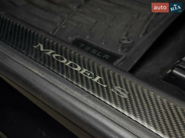 Черный Тесла Модель С, объемом двигателя 0 л и пробегом 167 тыс. км за 19000 $, фото 17 на Automoto.ua