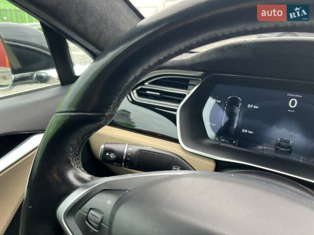 Чорний Тесла Модель С, об'ємом двигуна 0 л та пробігом 275 тис. км за 14000 $, фото 21 на Automoto.ua