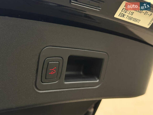 Черный Тесла Модель С, объемом двигателя 0 л и пробегом 167 тыс. км за 19000 $, фото 14 на Automoto.ua