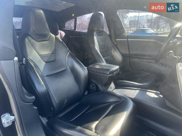 Чорний Тесла Модель С, об'ємом двигуна 0 л та пробігом 105 тис. км за 16699 $, фото 23 на Automoto.ua