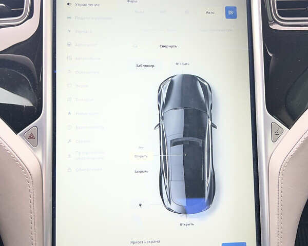 Черный Тесла Модель С, объемом двигателя 0 л и пробегом 197 тыс. км за 13999 $, фото 12 на Automoto.ua