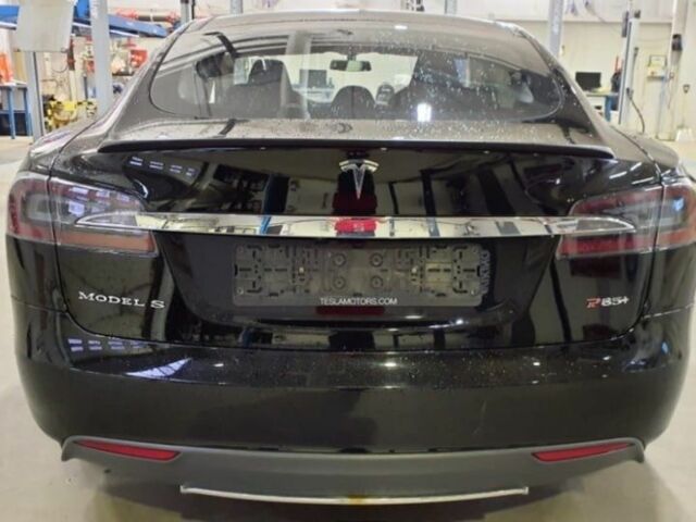 Чорний Тесла Модель С, об'ємом двигуна 0 л та пробігом 61 тис. км за 13800 $, фото 1 на Automoto.ua
