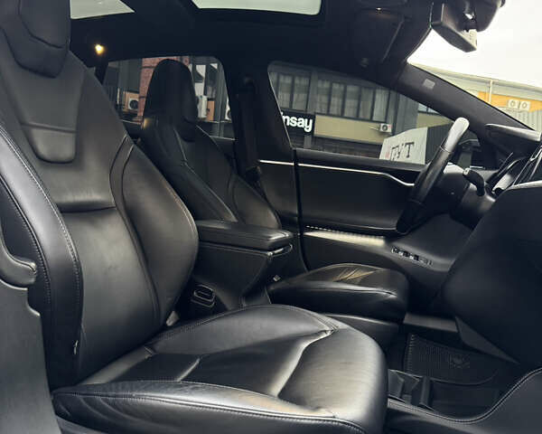 Чорний Тесла Модель С, об'ємом двигуна 0 л та пробігом 60 тис. км за 15500 $, фото 36 на Automoto.ua