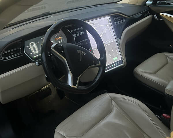 Черный Тесла Модель С, объемом двигателя 0 л и пробегом 250 тыс. км за 15700 $, фото 9 на Automoto.ua