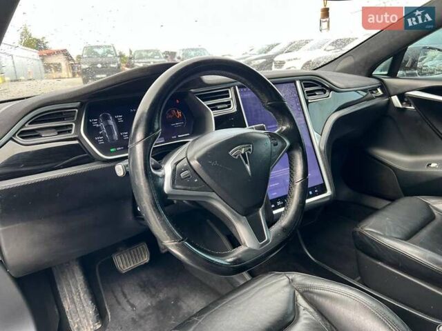Черный Тесла Модель С, объемом двигателя 0 л и пробегом 150 тыс. км за 14990 $, фото 17 на Automoto.ua