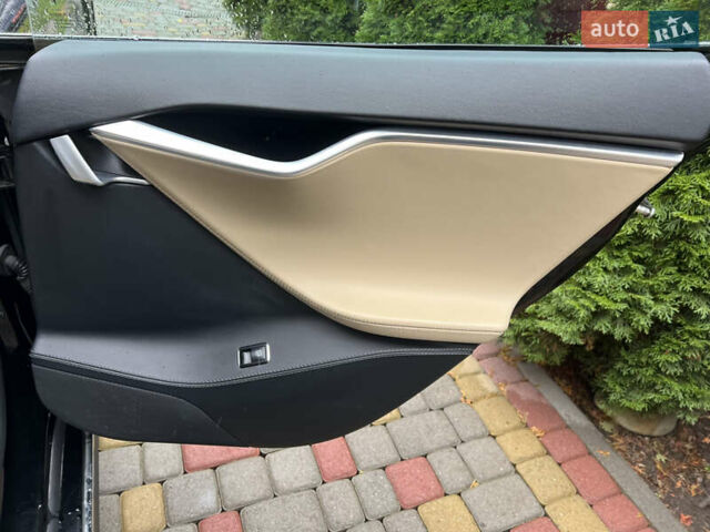 Черный Тесла Модель С, объемом двигателя 0 л и пробегом 250 тыс. км за 12700 $, фото 21 на Automoto.ua