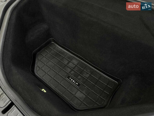 Черный Тесла Модель С, объемом двигателя 0 л и пробегом 167 тыс. км за 19000 $, фото 35 на Automoto.ua